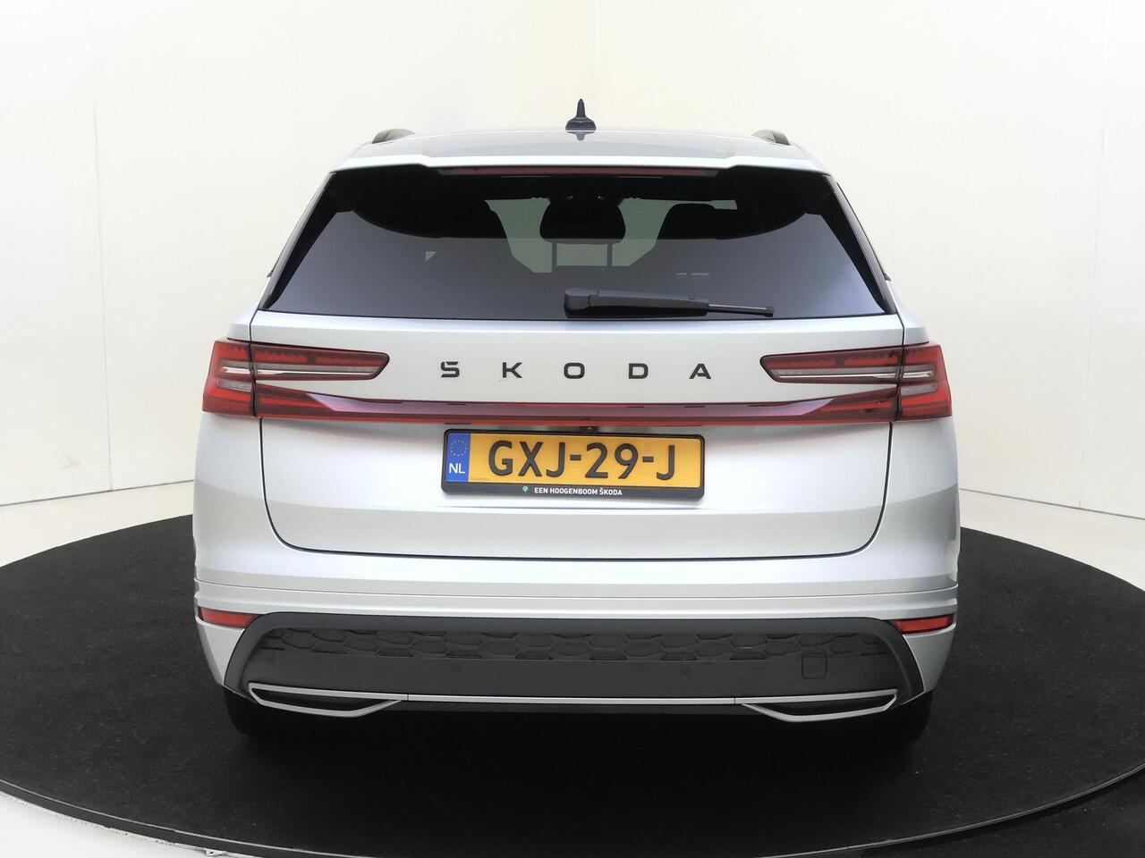 Skoda Kodiaq 1.5 TSI PHEV Sportline Business | Trekhaak | Achteruitrijcamera | 3-zone airco | Dodehoek detectie | Keyless | Adaptieve cruise control | CarPlay | Stoelverwarming |