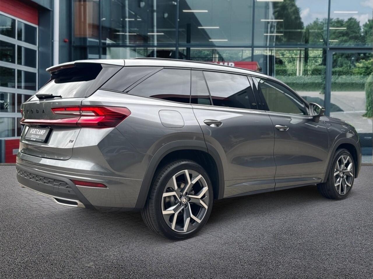 Skoda Kodiaq 1.5 TSI E-HYBRID SPORTLINE TREKHAAK/CAMERA/MEMORY/NAVI