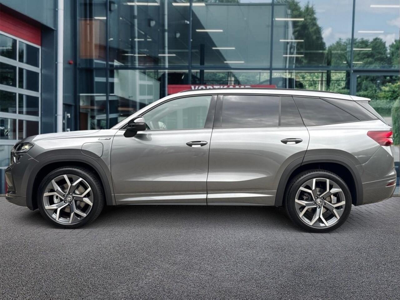 Skoda Kodiaq 1.5 TSI E-HYBRID SPORTLINE TREKHAAK/CAMERA/MEMORY/NAVI