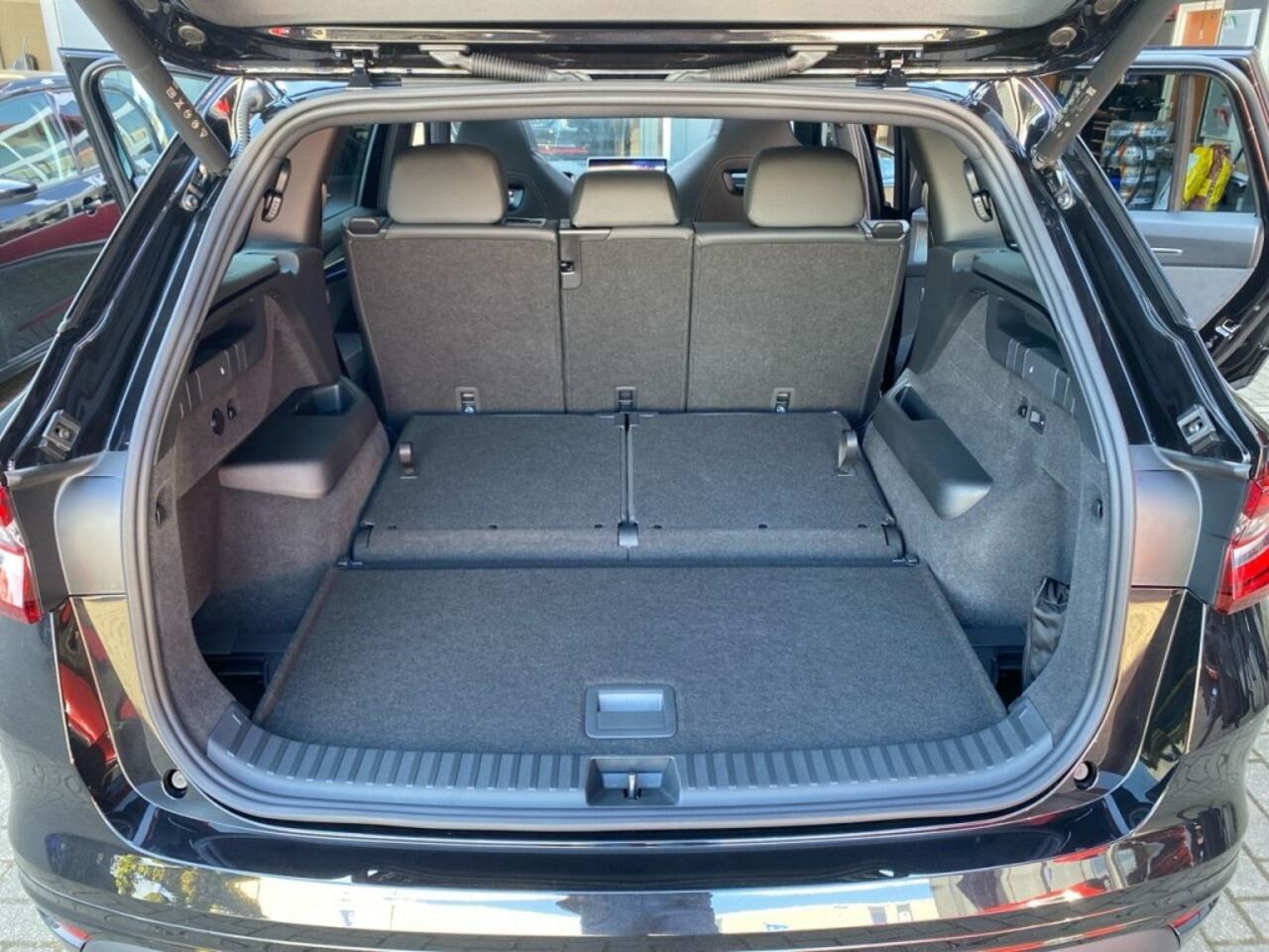 Skoda Kodiaq 1.5 TSI DSG SPORTLINE 7P PANO-DAK/CAMERA/TREKHAAK/NAVI/ACC/STOELVERW