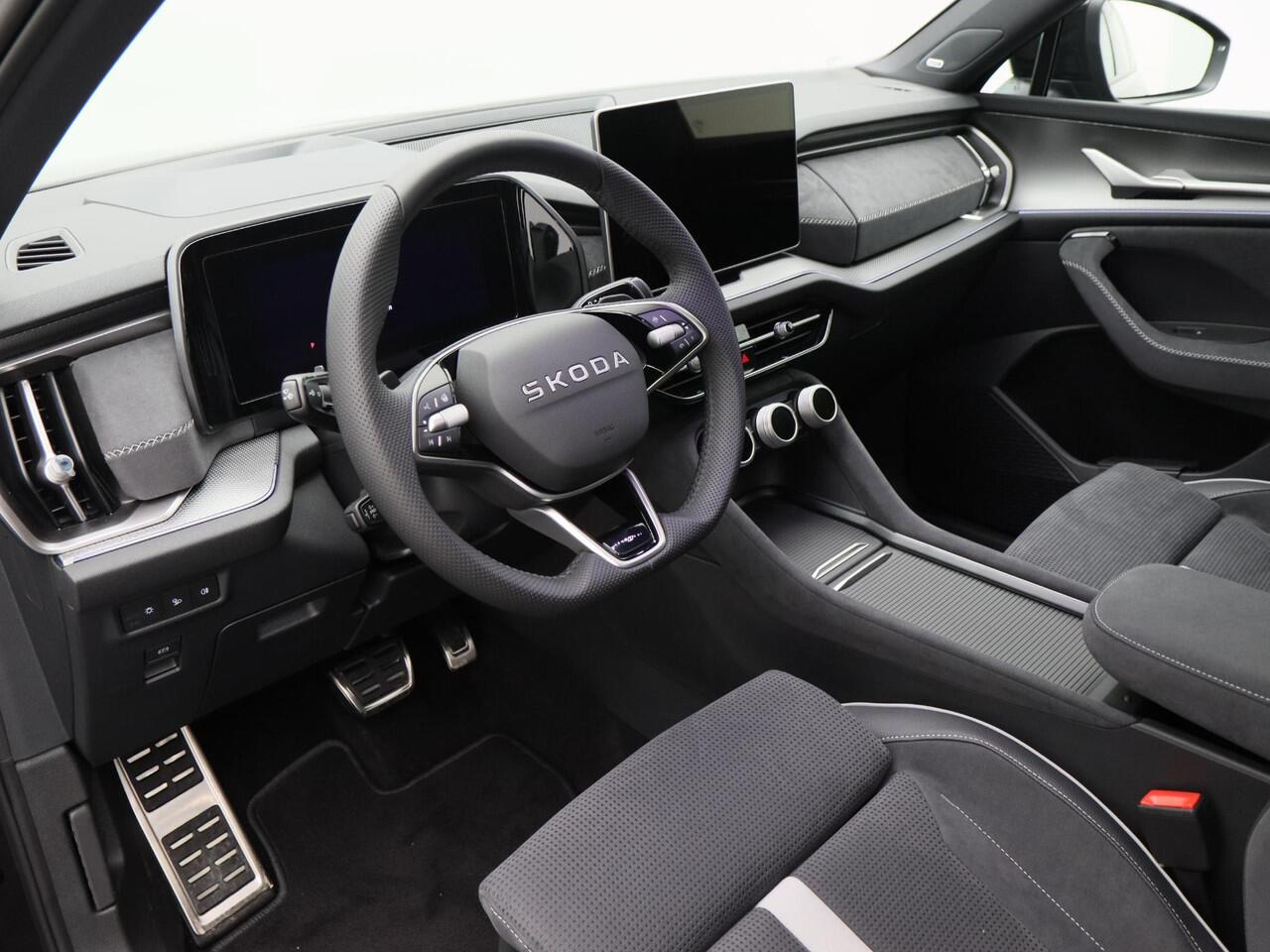 Skoda Kodiaq 1.5 TSi 204 Pk PHEV Sportline Business | Trekhaak | Panoramadak | 20 Inch | Head-Up | Navigatie | Stoelverwarming | Matrix LED