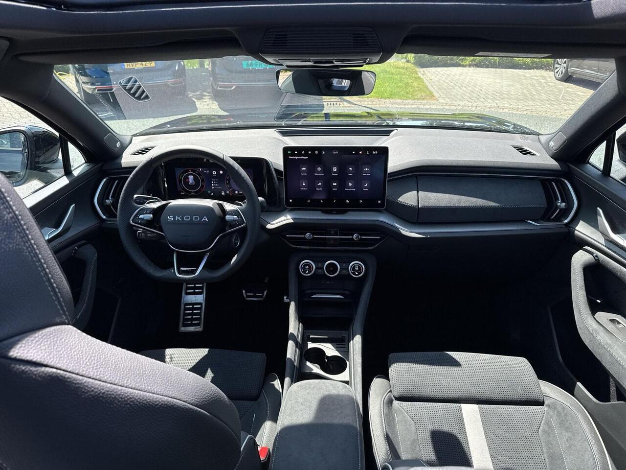 Skoda Kodiaq 1.5 TSI PHEV Sportline Business | 204 Pk | Pano Dak | Trekhaak | A-Camera | 20Inch |