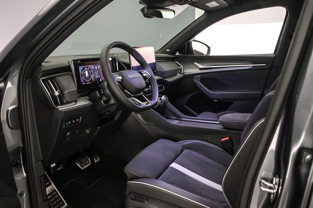 Skoda Kodiaq Sportline Business 1.5 TSI PHEV 204pk DSG Automaat Trekhaak, Panoramadak, Verwarmde voorruit, CANTON audio, Adaptive cruise control, Achteruitrijcamera, LED matrix koplampen