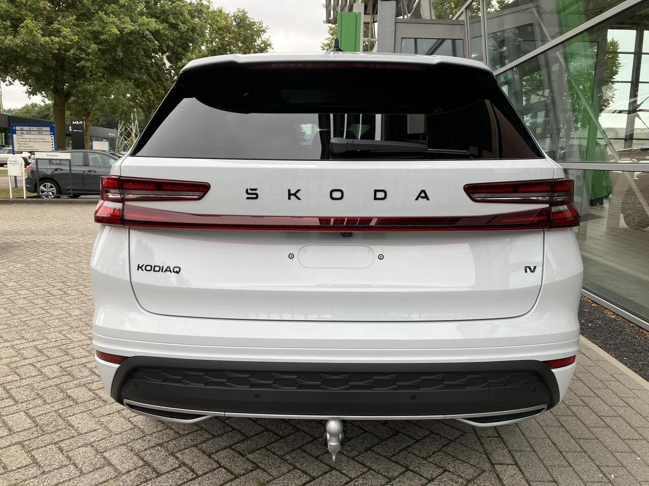 Skoda Kodiaq Sportline Business 1.5 TSI PHEV 204 PK GRATIS E-BIKE | Trekhaak | Panorama dak | 19" lichtmetalen velgen |