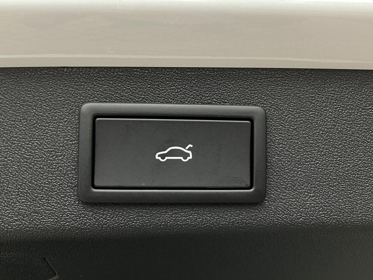 Skoda Kodiaq Sportline Business 1.5 TSI PHEV 204 PK GRATIS E-BIKE | Trekhaak | Panorama dak | 19" lichtmetalen velgen |