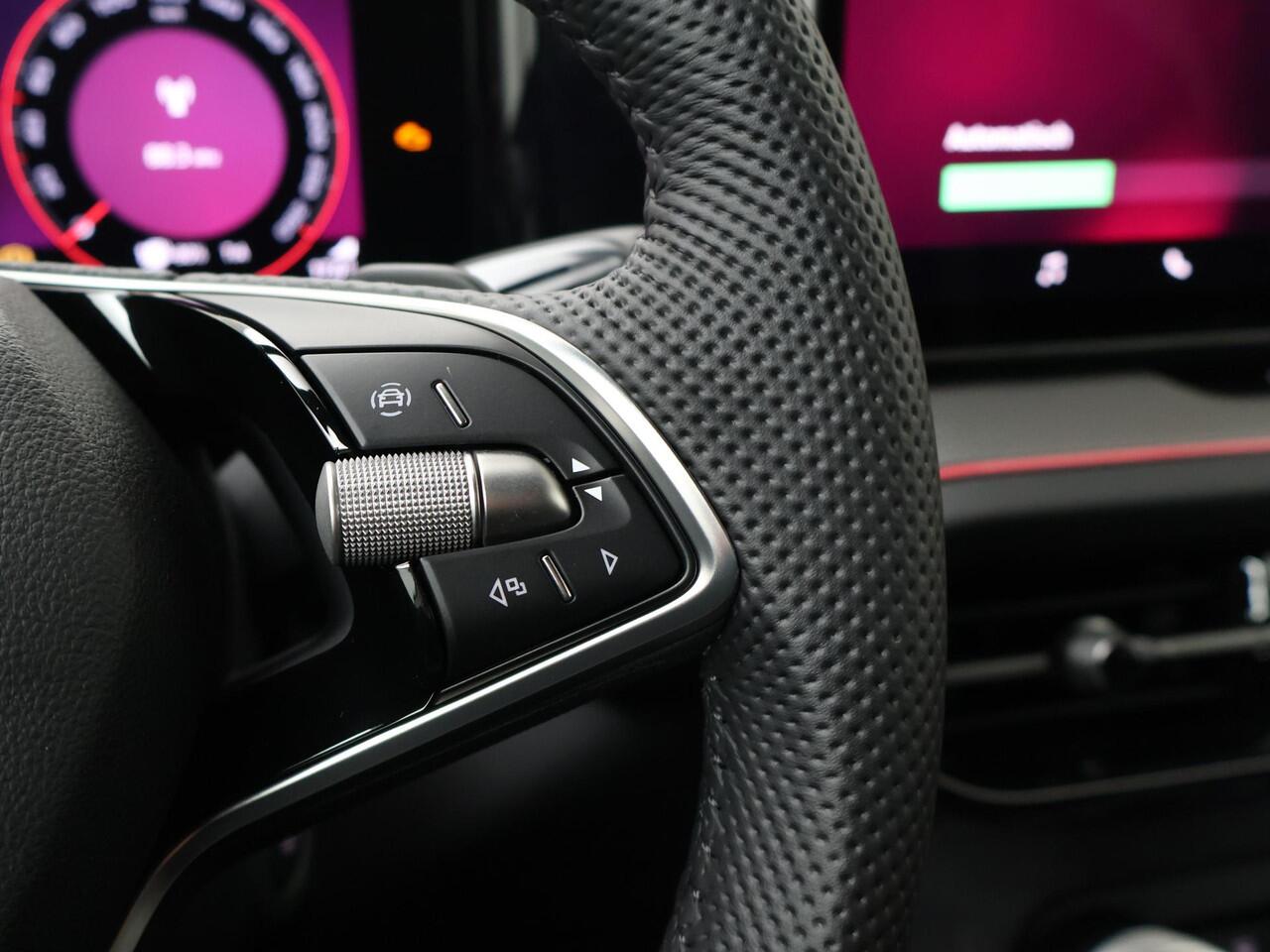 Skoda Kodiaq Sportline Business 1.5 TSI PHEV 204 PK GRATIS E-BIKE | Trekhaak | Panorama dak | 19" lichtmetalen velgen |