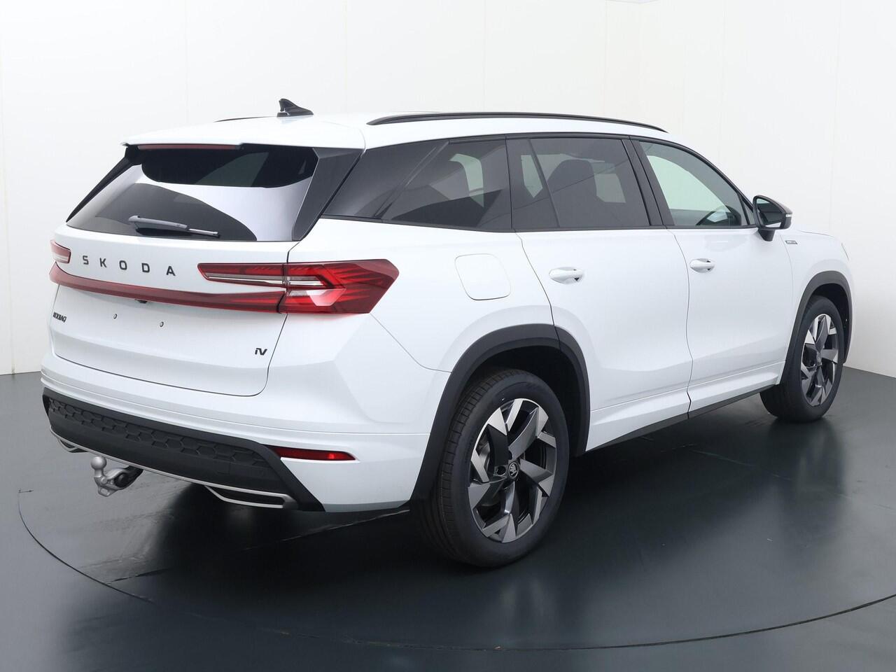 Skoda Kodiaq Sportline Business 1.5 TSI PHEV 204 PK GRATIS E-BIKE | Trekhaak | Panorama dak | 19" lichtmetalen velgen |