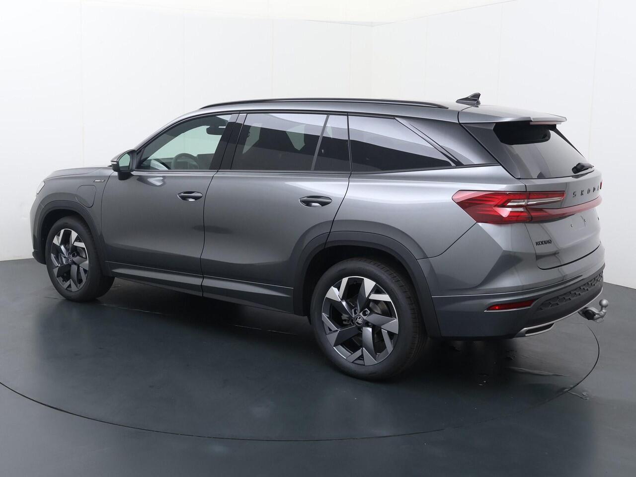 Skoda Kodiaq Sportline Business 1.5 TSI PHEV 204 PK GRATIS E-BIKE | Trekhaak | Panorama dak | 19" lichtmetalen velgen |