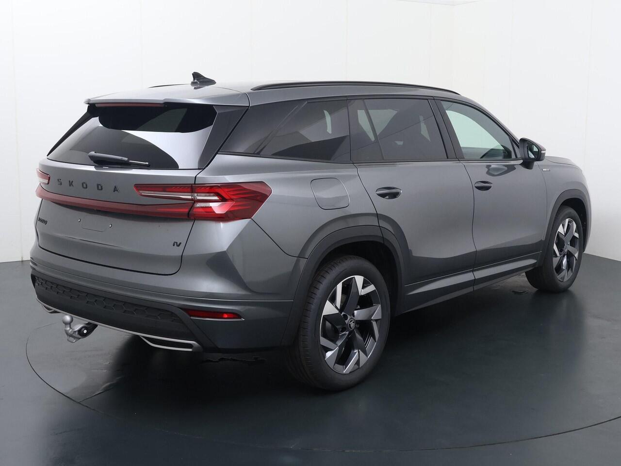 Skoda Kodiaq Sportline Business 1.5 TSI PHEV 204 PK GRATIS E-BIKE | Trekhaak | Panorama dak | 19" lichtmetalen velgen |