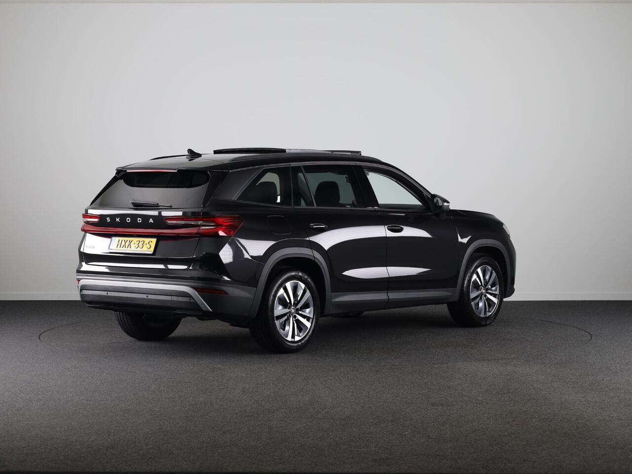 Skoda Kodiaq 1.5 TSI MHEV Business Edition 7p. 150 pk Automaat (DSG) | 7-Persoons | Panoramadak | Verlengde garantie | Navigatie | Trekhaak (wegklapbaar) | Parkeersensoren | Achteruitrijcamera | Matrix LED koplampen |