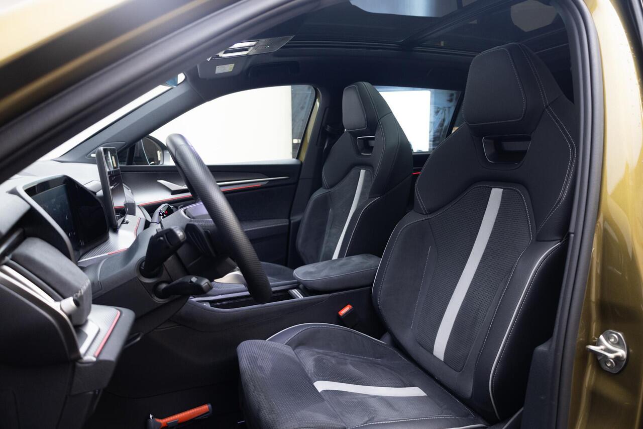 Skoda Kodiaq 1.5 TSI PHEV Sportline Business | Panoramadak | Trekhaak | 20 Inch | Head-Up |