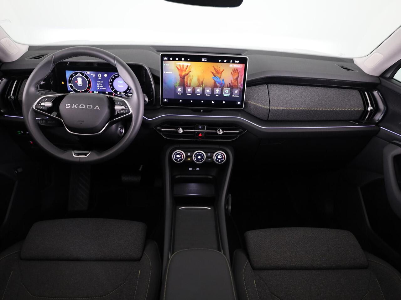 Skoda Kodiaq 1.5 TSI MHEV Business Edition 7p. 150 pk Automaat (DSG) | 7-Persoons | Panoramadak | Led Matrix | Trekhaak (wegklapbaar) | Adaptive Cruise | Dode hoek sensoren | Elek. stoel