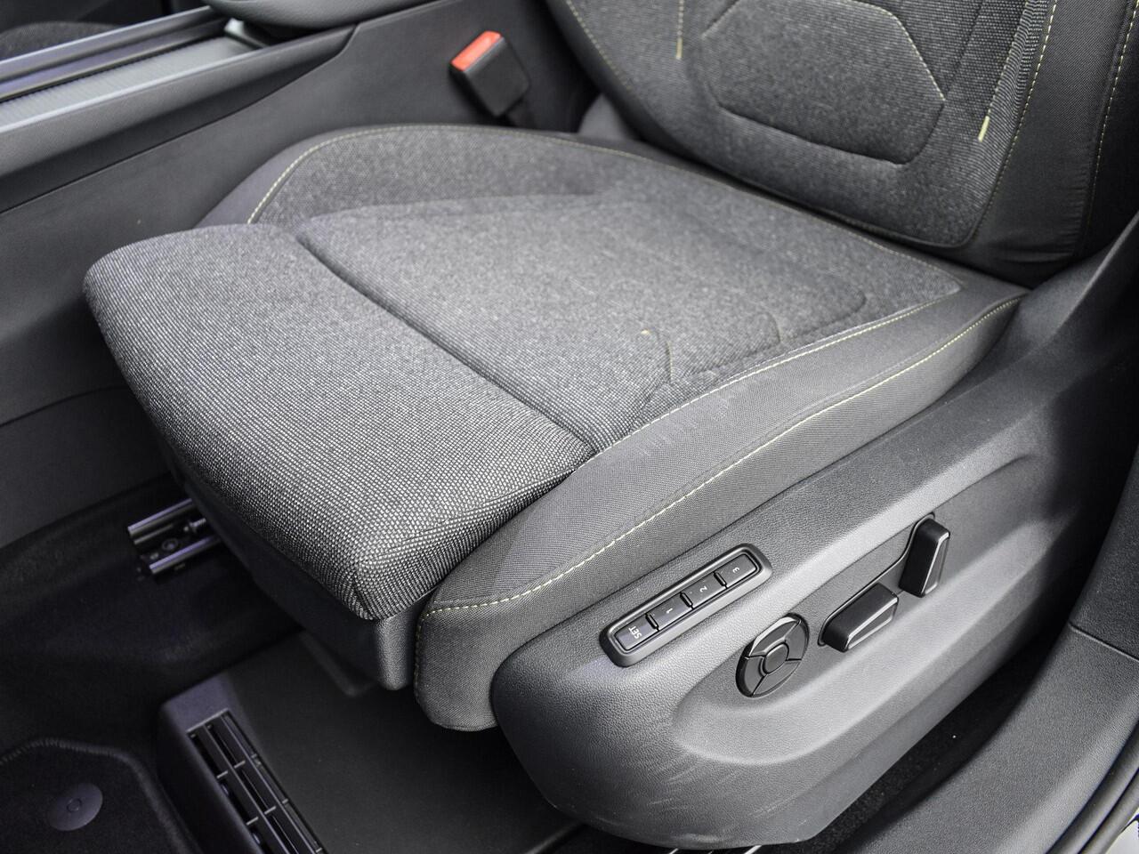 Skoda Kodiaq 1.5 TSI 150pk DSG MHEV Business Edition 7p. · Apple/Android Car Play · Camera · Elek. Trekhaak · Elek. Achterklep · Elek. Bestuurdersstoel · 19'' Inch · Garantie t/m 01-07-2029 of 100.000km