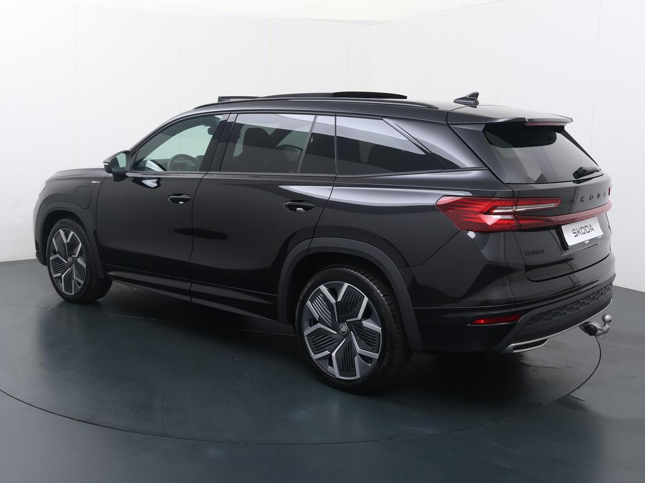 Skoda Kodiaq 1.5 TSI PHEV Sportline Business | 204 PK | Soh 100% | Trekhaak | Elektrisch panorama dak | Stoelverwarming