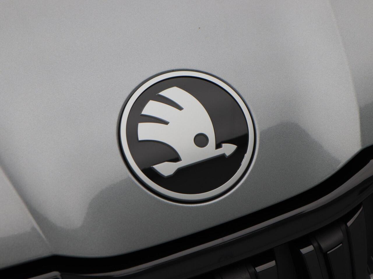 Skoda Kodiaq 1.5 TSi 204 Pk Automaat PHEV Sportline Business | Canton Audio | Panoramadak | Elektrische Stoelen | Trekhaak | Stoel Verwarming | CarPlay | Camera | LED | 20 Inch | Nieuwe Auto!!