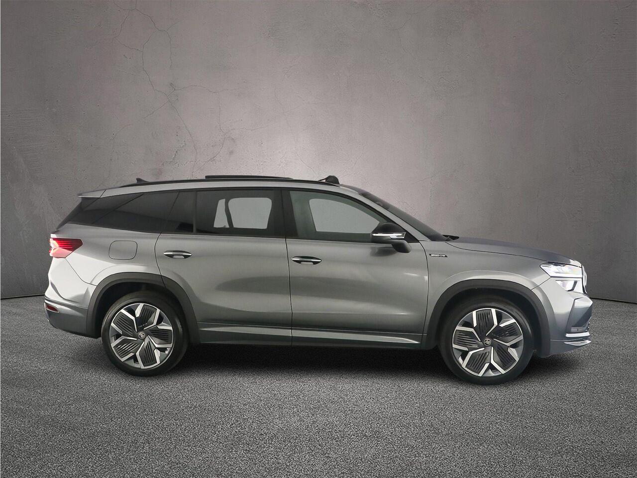 Skoda Kodiaq Sportline Business 1.5 TSI PHEV 204pk DSG Automaat Trekhaak, Panoramadak, CANTON audio, Adaptive cruise control, Elektrische achterklep, Achteruitrijcamera