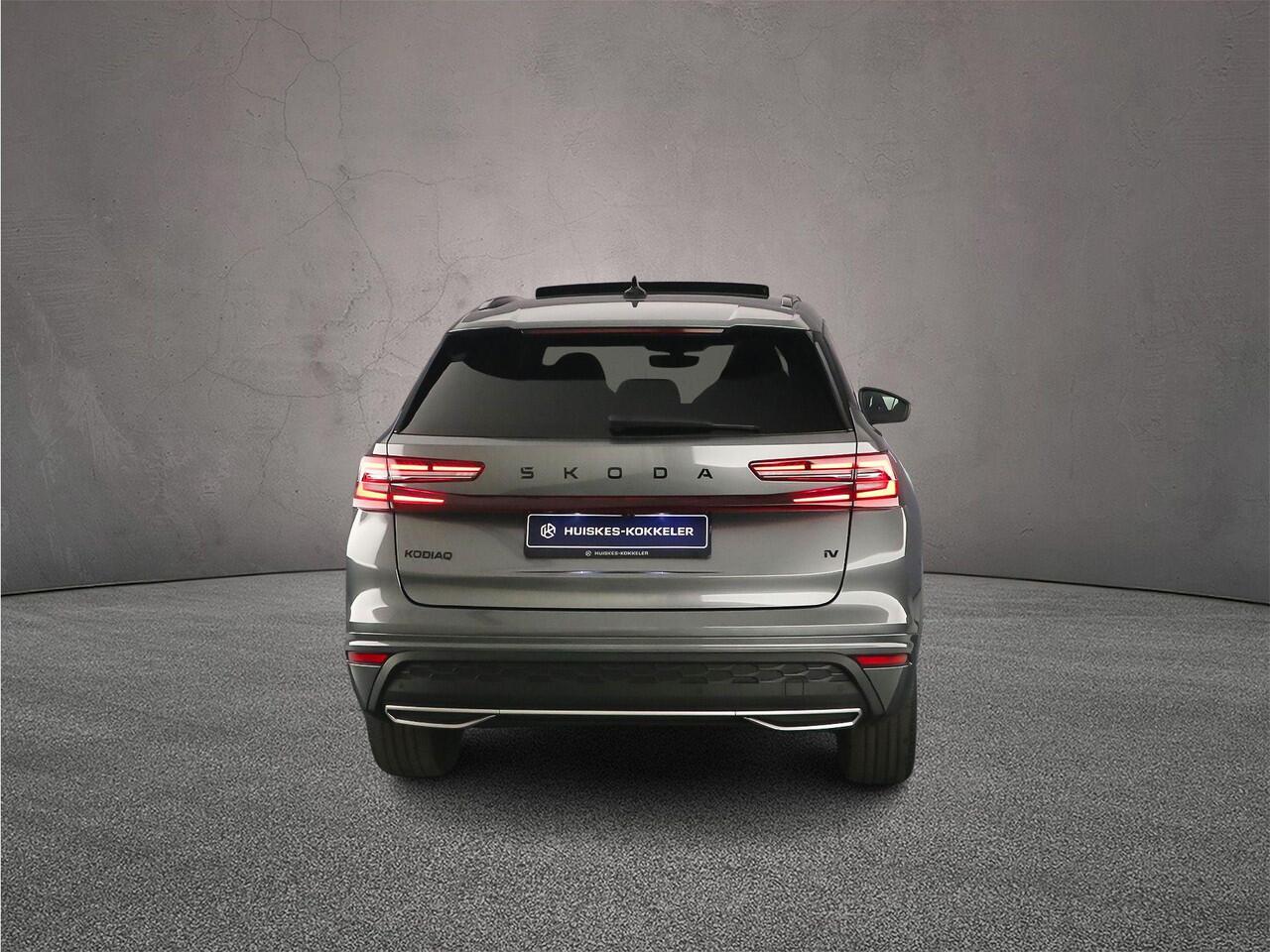 Skoda Kodiaq Sportline Business 1.5 TSI PHEV 204pk DSG Automaat Trekhaak, Panoramadak, CANTON audio, Adaptive cruise control, Elektrische achterklep, Achteruitrijcamera