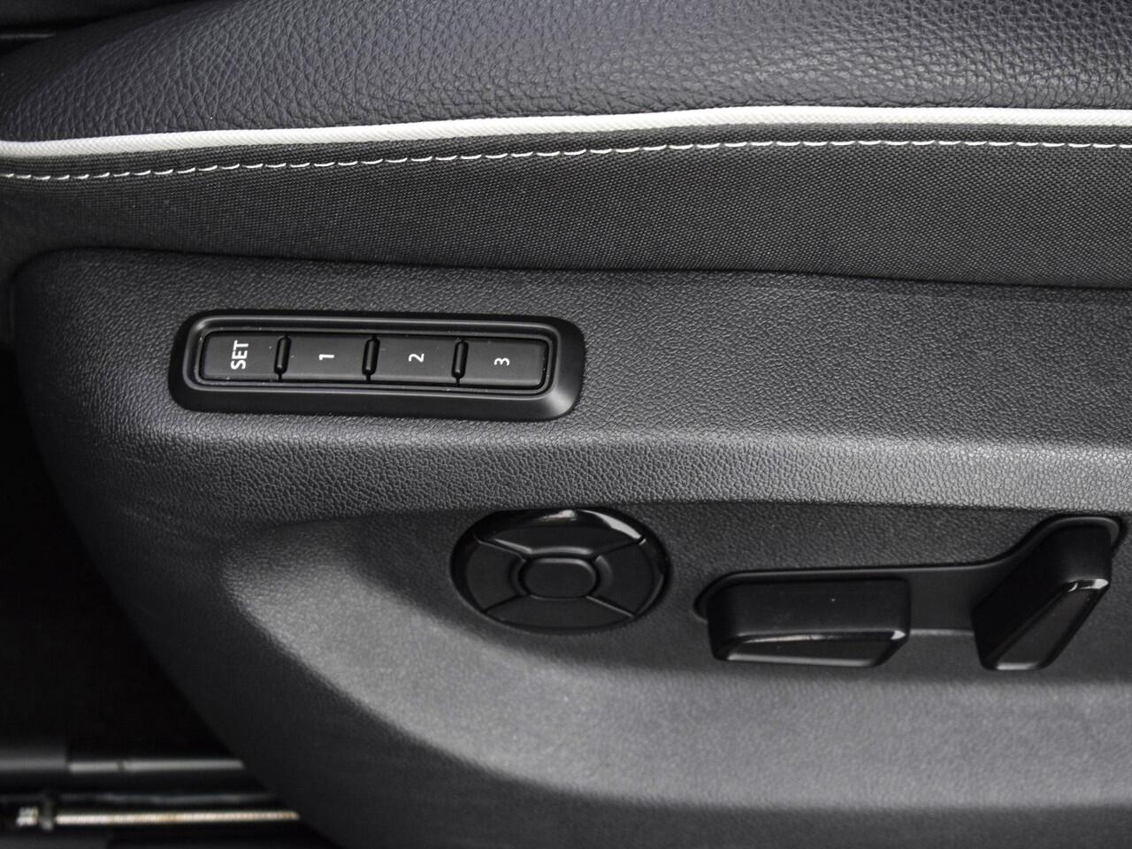 Skoda Kodiaq 1.5 TSI 204pk DSG PHEV Sportline Business · Camera · Elek.Trekhaak · Apple/Android Car Play · Navigatie · Elek. Bestuurdersstoel · 19'' Inch · Garantie t/m 04-03-2028 of 100.000km