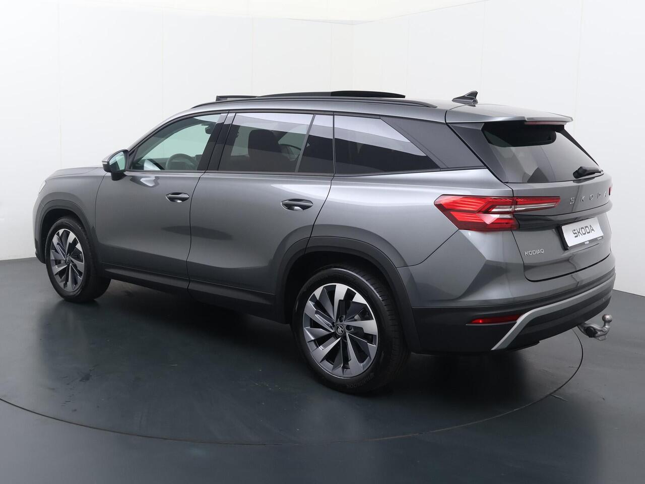 Skoda Kodiaq 1.5 TSI MHEV Business Edition 7p. | 150 PK | Automaat | Trekhaak | Elektrisch panorama dak | Navigatie | Achteruitrij camera