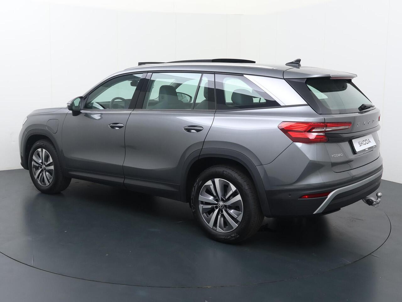 Skoda Kodiaq Business Edition 1.5 TSI PHEV 204 PK DSG | Automaat | Trekhaak | Panorama dak | Dark chrome pakket | Lounge interieur |