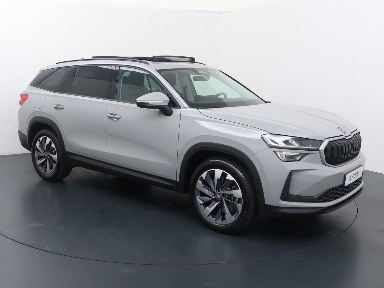 Skoda Kodiaq 1.5 TSI MHEV Business Edition 7p. | 150 PK | Automaat | Trekhaak | Elektrisch panorama dak | Stoelverwarming |