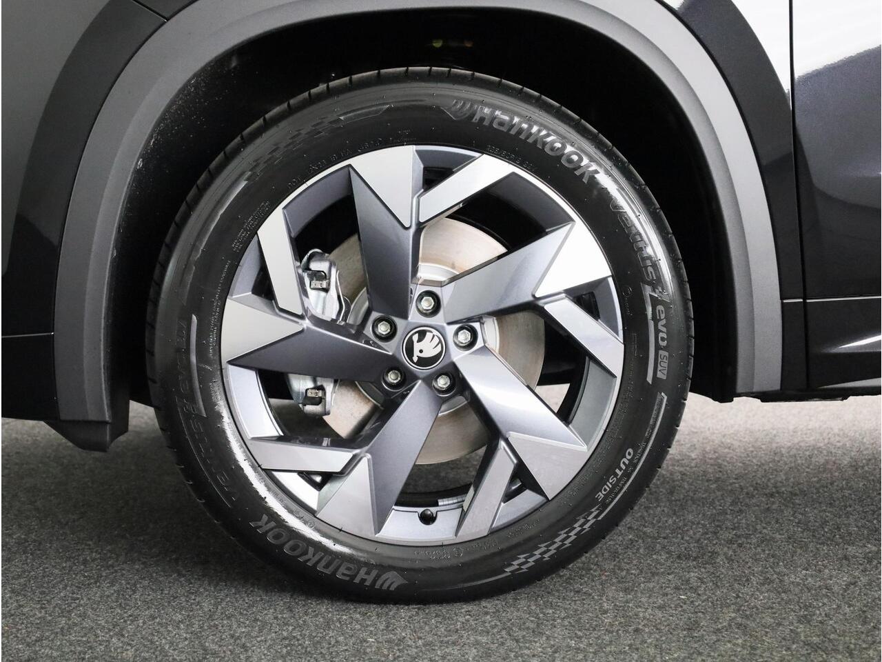 Skoda Kodiaq Sportline Business PHEV 1.5 TSI 204 pk 6 versn. DSG | Panoramadak | Light & View | Elek. stoel | Adaptive Cruise | Blind Spot |