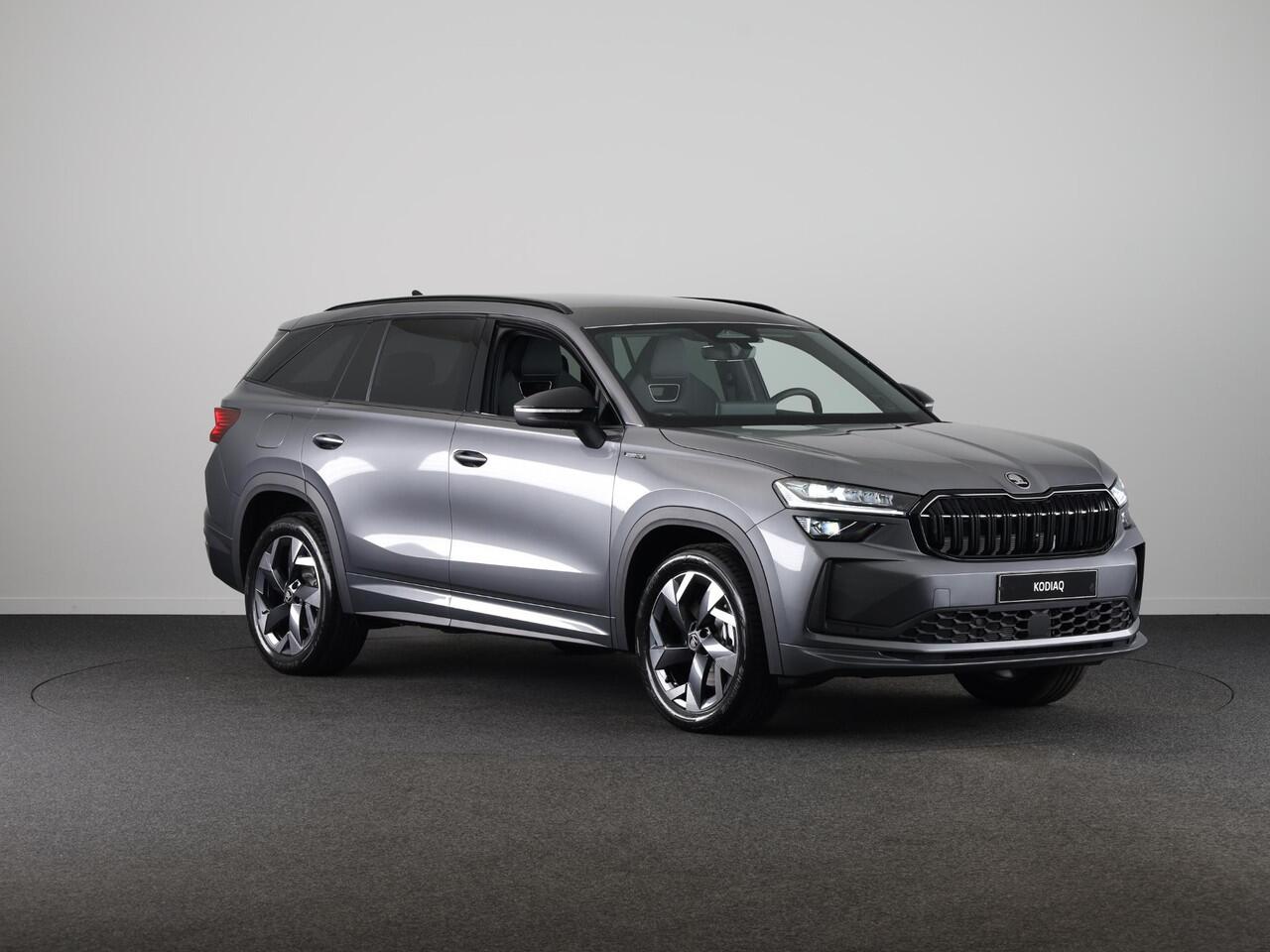 Skoda Kodiaq Sportline Business PHEV 1.5 TSI 204 pk | Trekhaak | Blind Spot | Adaptive Cruise | Stoelverwarming | Camera | Light & View