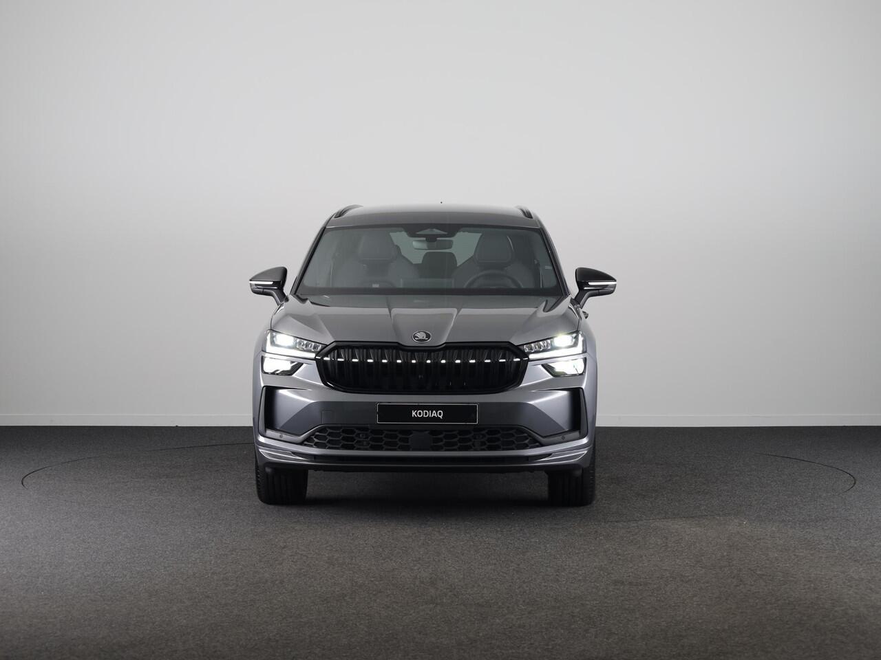Skoda Kodiaq Sportline Business PHEV 1.5 TSI 204 pk 6 versn. DSG | Blind Spot | Adaptive Cruise | Stoelverwarming | Camera | Light & View
