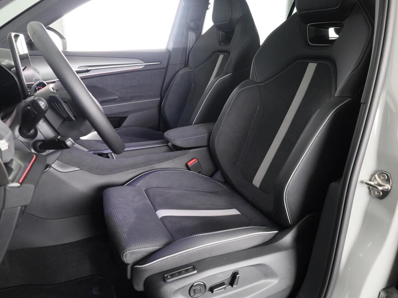 Skoda Kodiaq Sportline Business PHEV 1.5 TSI 204 pk 6 versn. DSG | Trekhaak | Winterpakket | Panoramadak | Light & View pakket