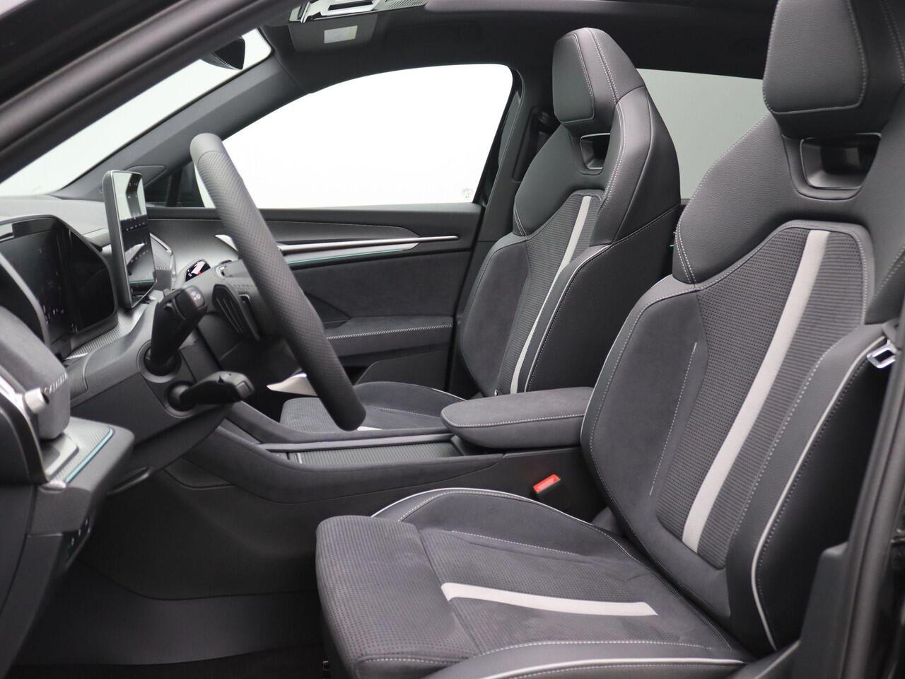 Skoda Kodiaq 1.5 TSI PHEV Sportline Business 204PK DSG matrix led, trekhaak, Canton sound, adaptive cruise, side assist, schuif-kanteldak, stoelverwarming voor & achter, stuurwielverwarming, keyless, alarm, 20" lichtmetaal