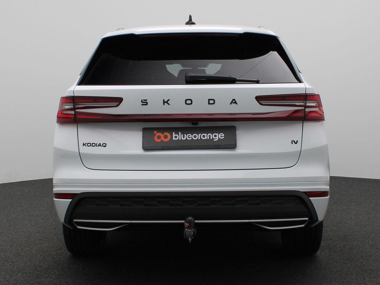 Skoda Kodiaq 1.5 TSI PHEV Sportline Business 204PK DSG Matrix-LED Verlichting, Alarm, Winterpakket, Trekhaak, 20" LM Velgen, Side Assist, Navi, Keyless, Memorystoel