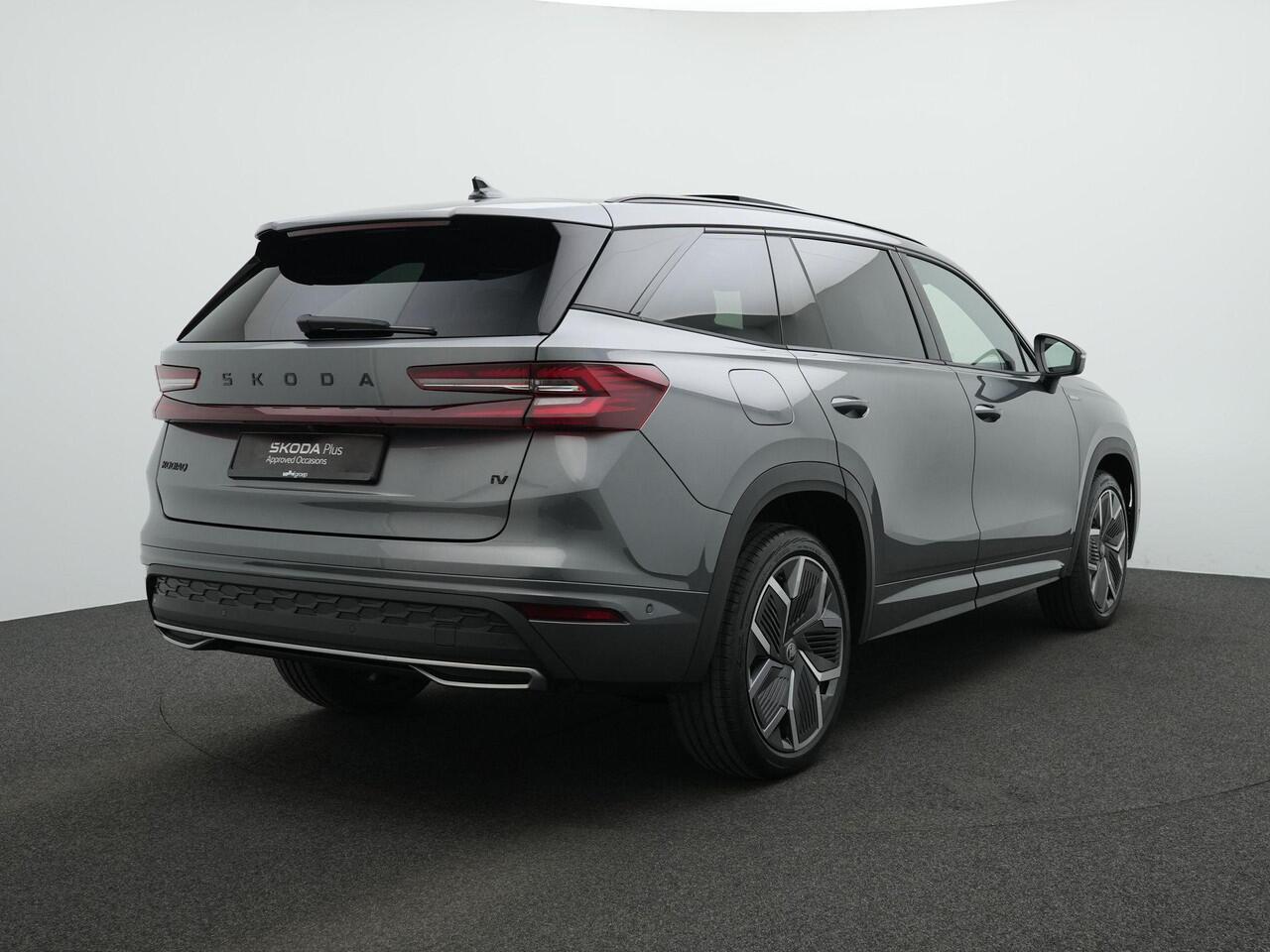 Skoda Kodiaq 1.5 TSI iV 204 pk DSG Sportline Business | Panoramadak | Geheugenstoelen | Adaptief onderstel | Head-up display | Canton | 360 camera | Matrix LED | Stuur-/achterbankverwarming