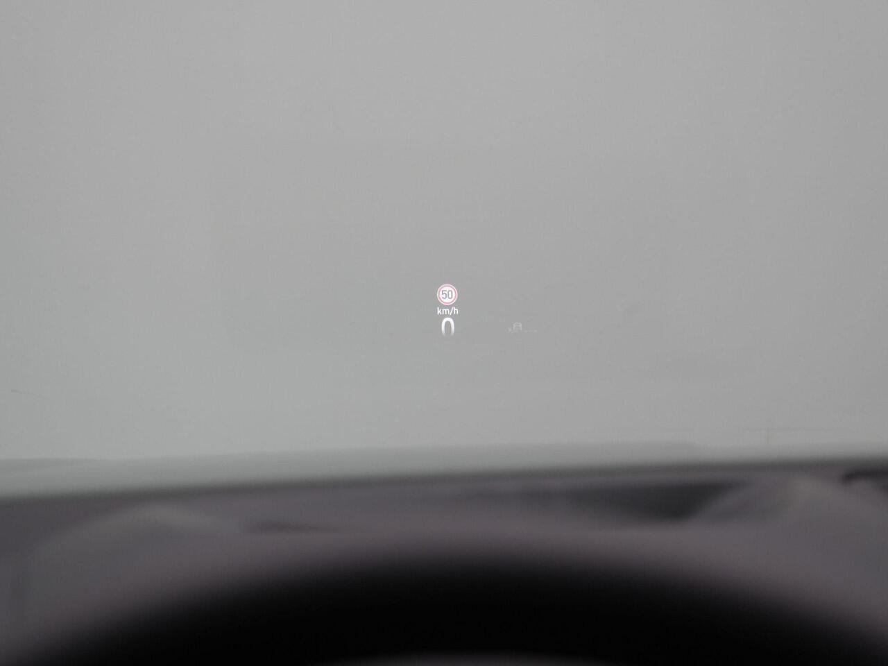 Skoda Kodiaq 1.5 TSI iV 204 pk DSG Sportline Business | Panoramadak | Geheugenstoelen | Adaptief onderstel | Head-up display | Canton | 360 camera | Matrix LED | Stuur-/achterbankverwarming