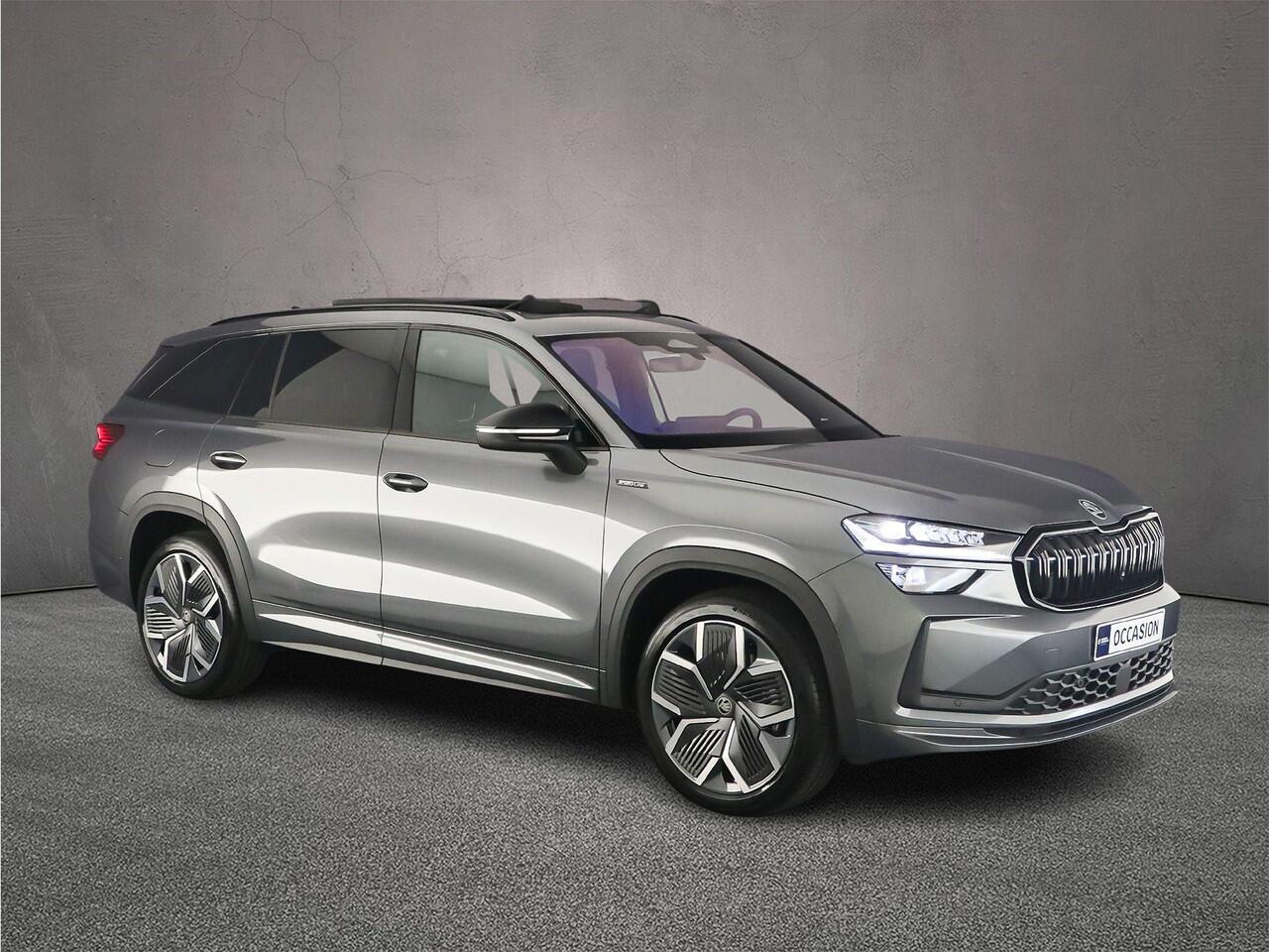 Skoda Kodiaq Sportline Business 1.5 TSI PHEV 204pk DSG Automaat Trekhaak, Panoramadak, Verwarmde voorruit, CANTON audio, Adaptive cruiese control, Achteruitrijcamera