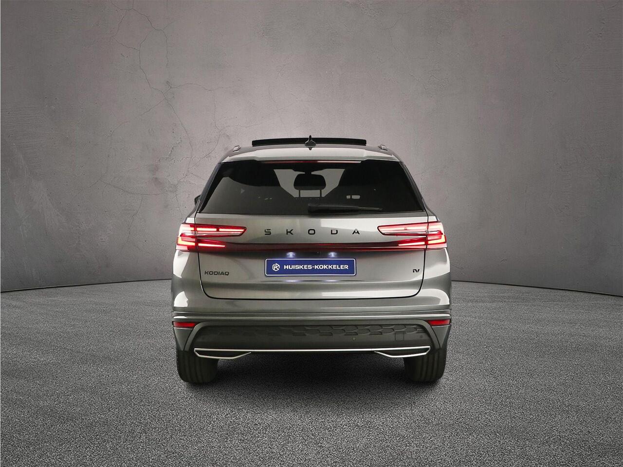 Skoda Kodiaq Sportline Business 1.5 TSI PHEV 204pk DSG Automaat Trekhaak, Panoramadak, Verwarmde voorruit, CANTON audio, Adaptive cruiese control, Achteruitrijcamera