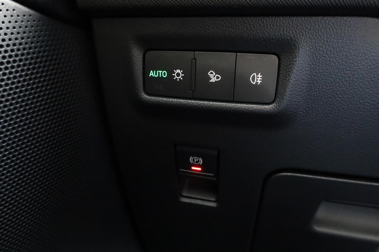 Skoda Kodiaq 1.5 TSI MHEV Business Edition 7p. PL ¤750 p/m* 7 zits panoramadak wegklapbare trekhaak 19" LMV camera side assist chrome dakrailing multifunctioneel lederen stuurwiel stoelverwarming keyless go privacy glas spiegels elektrich inklapbaar virtual cockpit n