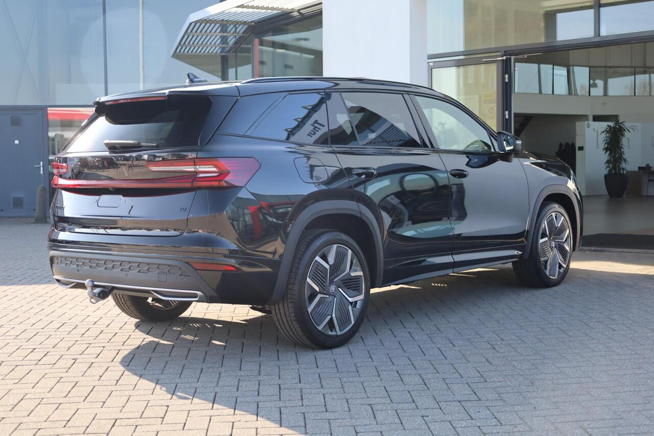 Skoda Kodiaq 1.5 TSI PHEV Sportline Business 20" LMV Rila Panoramadak trekhaak wegklapbaar Matrix LED met strip in grille 13" navigatie systeem met smartlink winterpakket met 4 x stoelverwarming voor en achter stuurwiel verwarming elektrische achterklep elektrisch ver