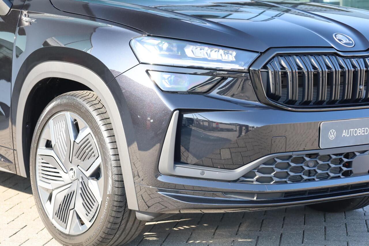 Skoda Kodiaq 1.5 TSI PHEV Sportline Business 20" LMV Rila Panoramadak trekhaak wegklapbaar Matrix LED met strip in grille 13" navigatie systeem met smartlink winterpakket met 4 x stoelverwarming voor en achter stuurwiel verwarming elektrische achterklep elektrisch ver