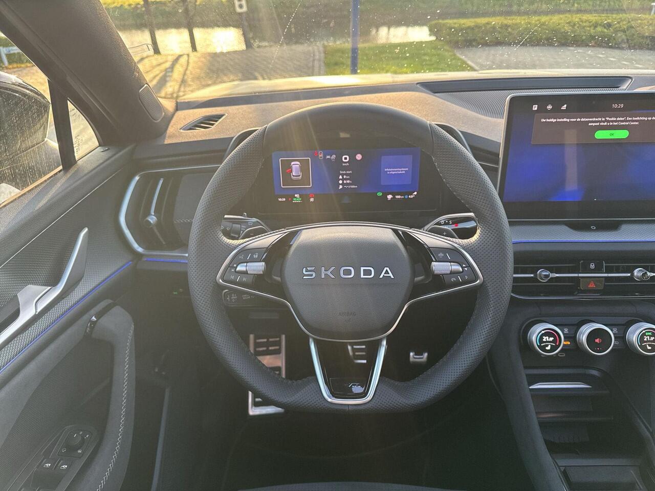 Skoda Kodiaq 1.5 TSI PHEV Sportline Business | 204Pk | Trekhaak | PHEV | Pano | LED |