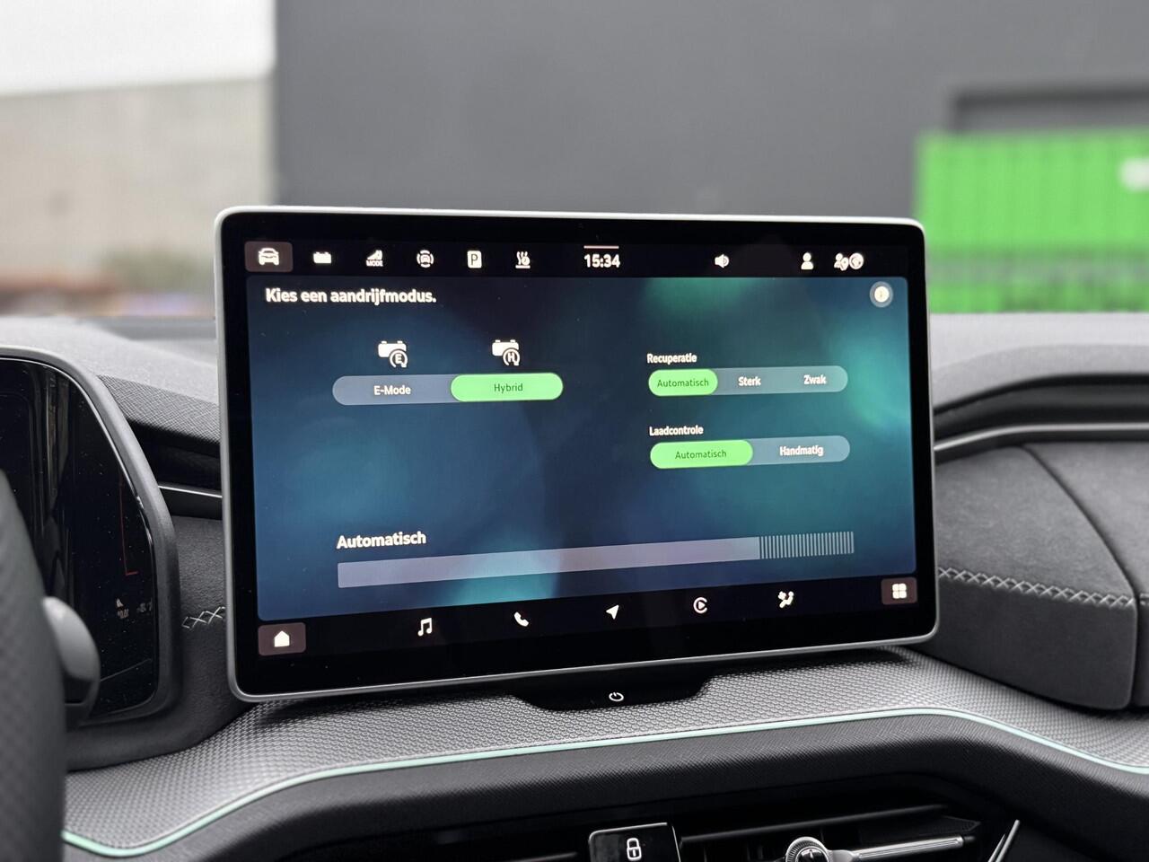 Skoda Kodiaq 1.5 TSI PHEV Sportline Business 204PK | Panorama dak | Trekhaak | Stoelverwarming |