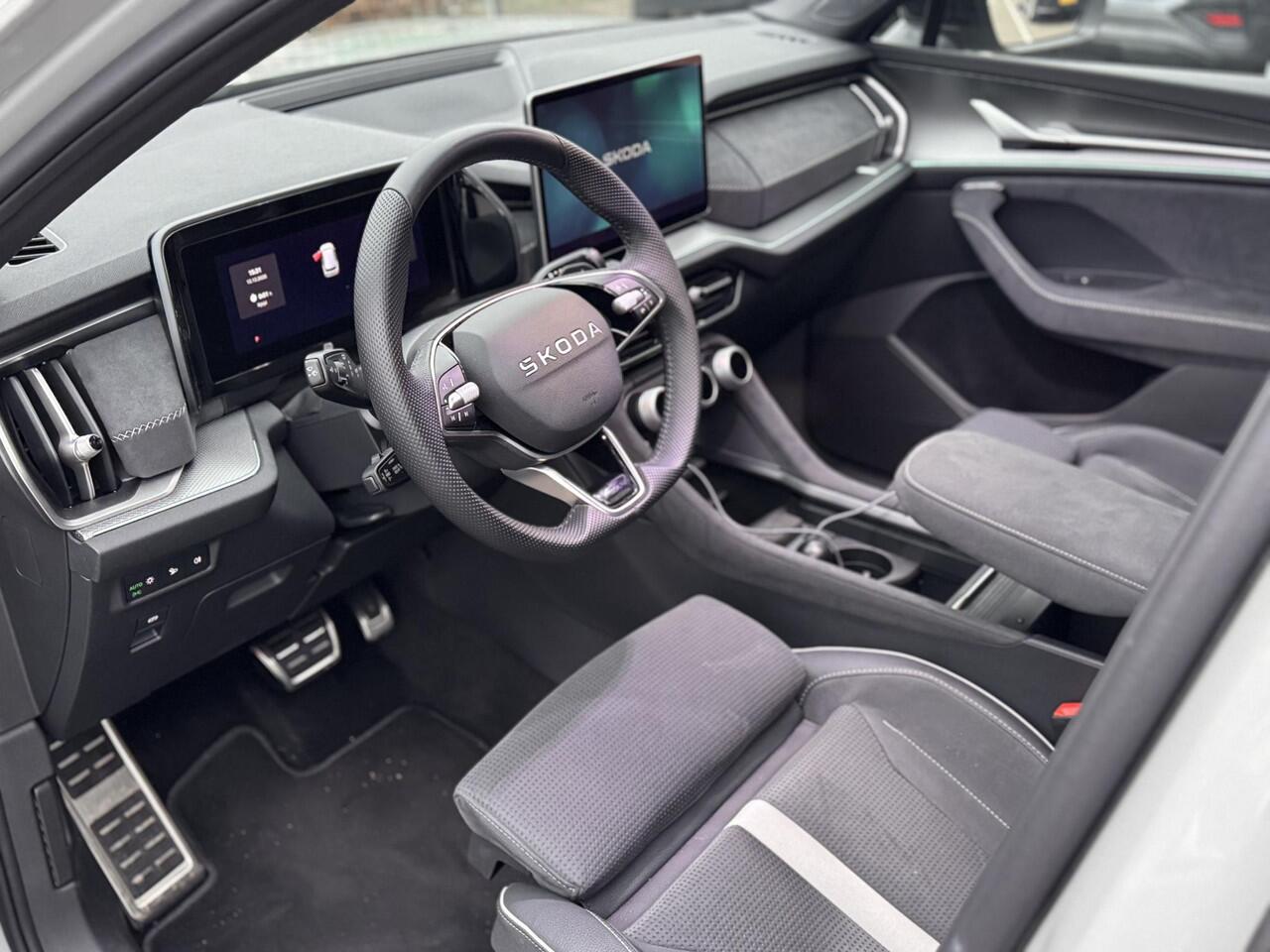Skoda Kodiaq 1.5 TSI PHEV Sportline Business 204PK | Panorama dak | Trekhaak | Stoelverwarming |