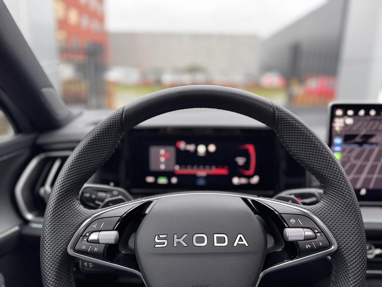 Skoda Kodiaq 1.5 TSI PHEV Sportline Business 204PK | Panorama dak | Trekhaak | Stoelverwarming |