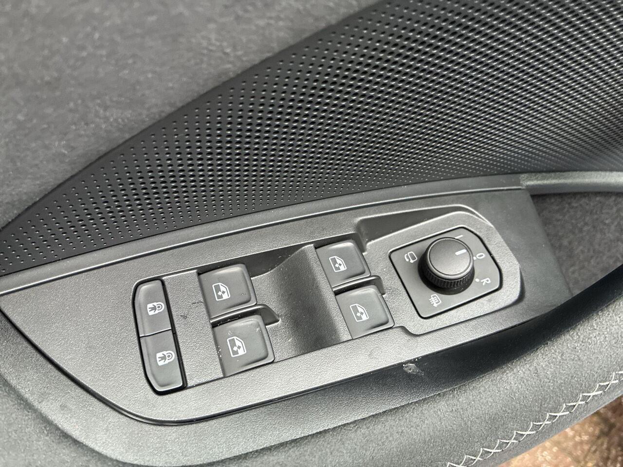 Skoda Kodiaq 1.5 TSI PHEV Sportline Business | Panoramadak | Trekhaak wegklapbaar | Comfort Pakket | Dynamic chassis control | Simply clever familie pakket | Winter pakket | 20" inch velgen Rila