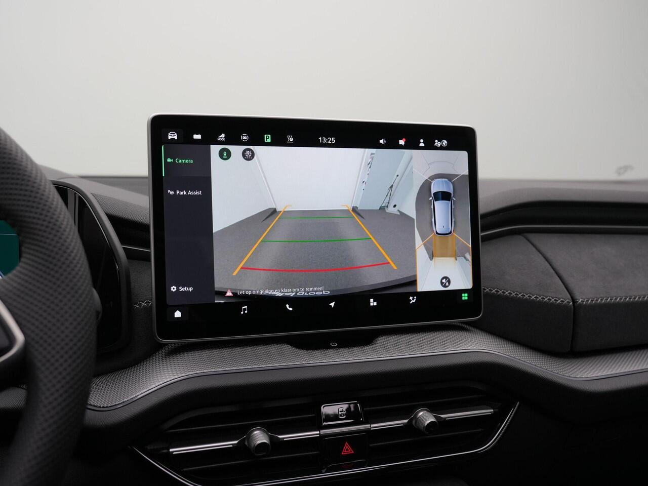 Skoda Kodiaq 1.5 TSI iV 204 pk DSG Sportline | Panoramadak | Geheugenstoelen | Adaptief onderstel | Head-up display | Canton | 360 camera | Matrix LED | Stuur-/achterbankverwarming