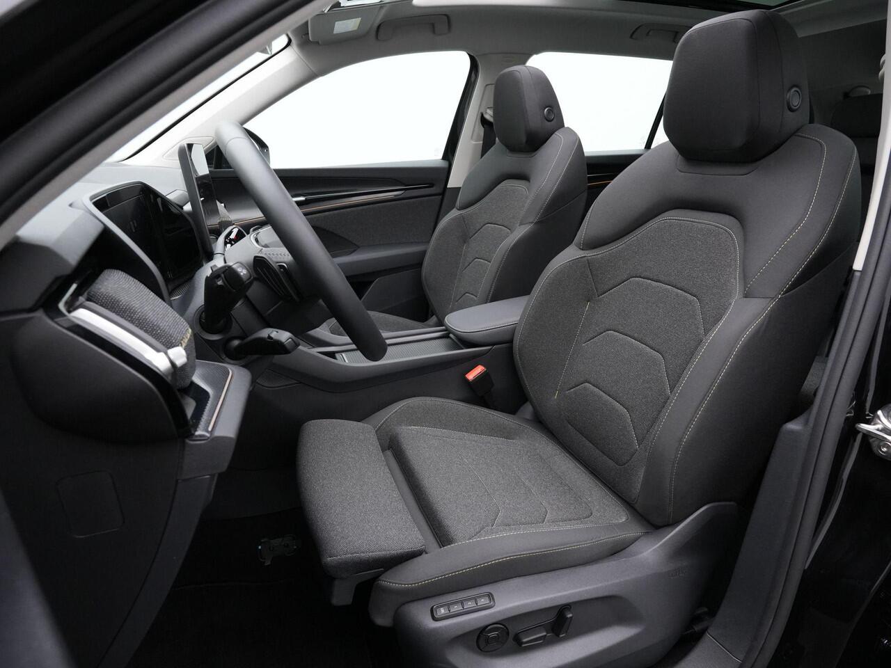 Skoda Kodiaq 7-zits 1.5 TSI MHEV 150 pk DSG Business Edition | Panoramadak | Trekhaak | Geheugenstoel | Stuur-/achterbankverwarming | Achteruitrijcamera