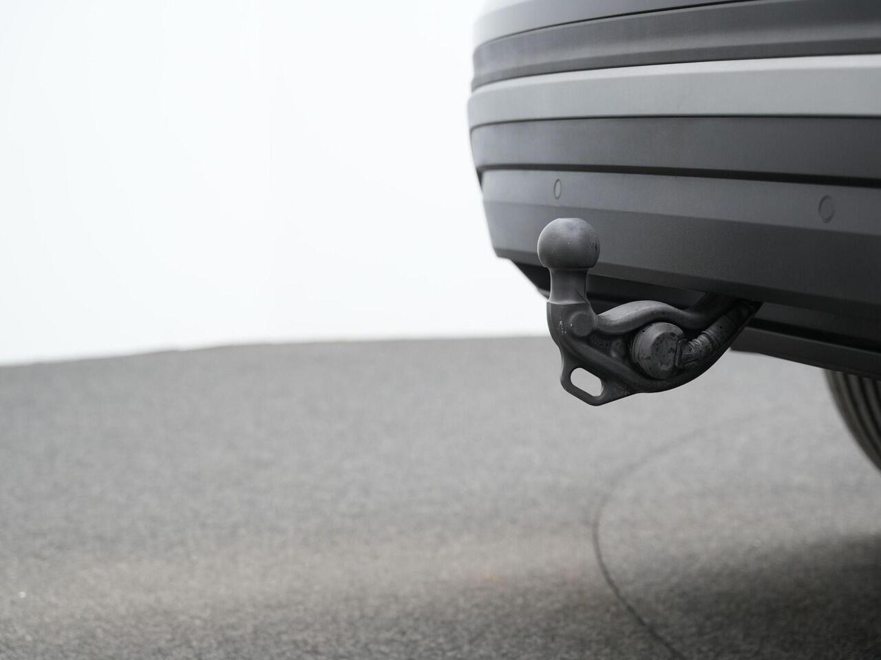 Skoda Kodiaq 7-zits 1.5 TSI MHEV 150 pk DSG Business Edition | Panoramadak | Trekhaak | Geheugenstoel | Stuur-/achterbankverwarming | Achteruitrijcamera