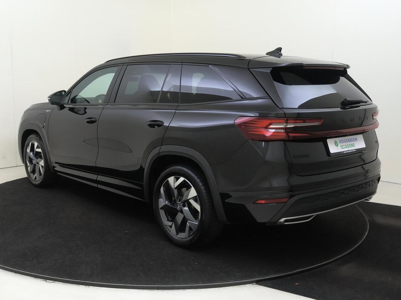 Skoda Kodiaq 1.5 TSI PHEV Sportline Business | Keyless | Stoelverwarming voor en achter | Verlichte grill | Achteruitrijcamera | Navigatie | Dodehoek detectie | Adaptieve cruise controle | Sfeerverlichting |