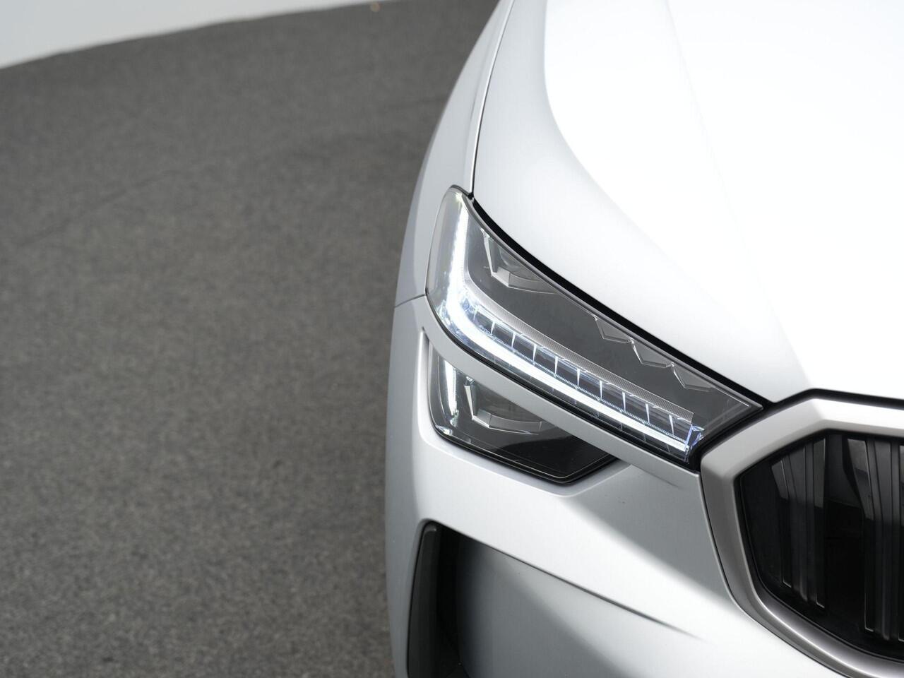 Skoda Kodiaq 1.5 TSI iV 204 pk DSG Selection | Geheugenstoel | Stuur-/achterbankverwarming | Matrix LED | Achteruitrijcamera