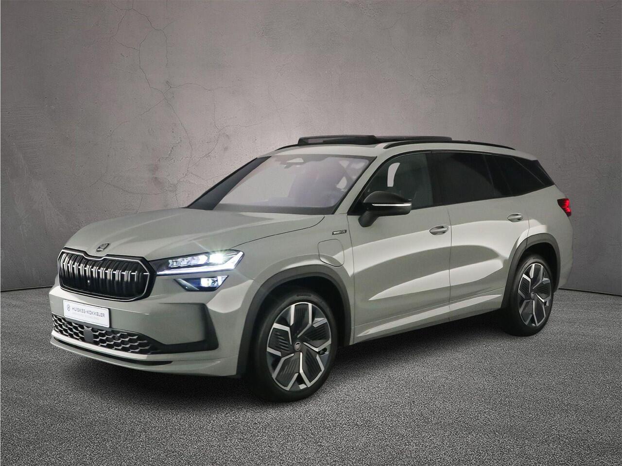 Skoda Kodiaq Sportline Business 1.5 TSI PHEV 204pk DSG Automaat Trekhaak, Panoramadak, Adaptive cruise control, Achteruitrijcamera, LED matrix koplampen, Elektrische achterklep