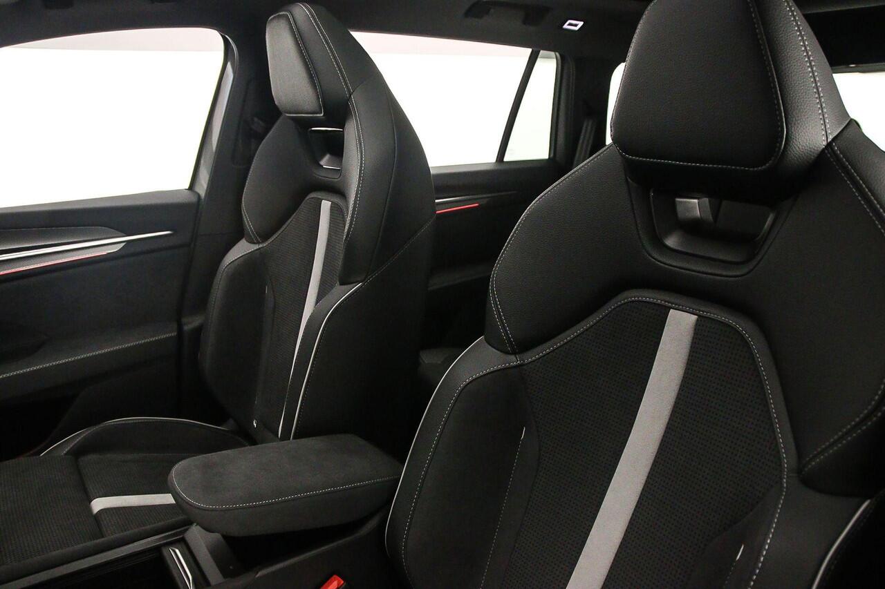 Skoda Kodiaq Sportline Business 1.5 TSI PHEV 204pk DSG Automaat Trekhaak, Panoramadak, Adaptive cruise control, Achteruitrijcamera, LED matrix koplampen, Elektrische achterklep